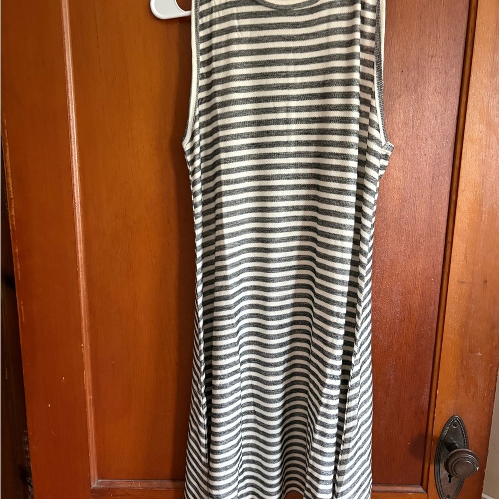 Siva Black and White Sleeveless Sheath Dress, NWOT, M
